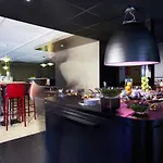 Hotel Kyriad Bastillac 3*
