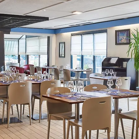 Hotel Kyriad Bastillac 3*