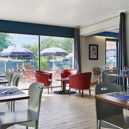 Hotel Kyriad Bastillac 3*